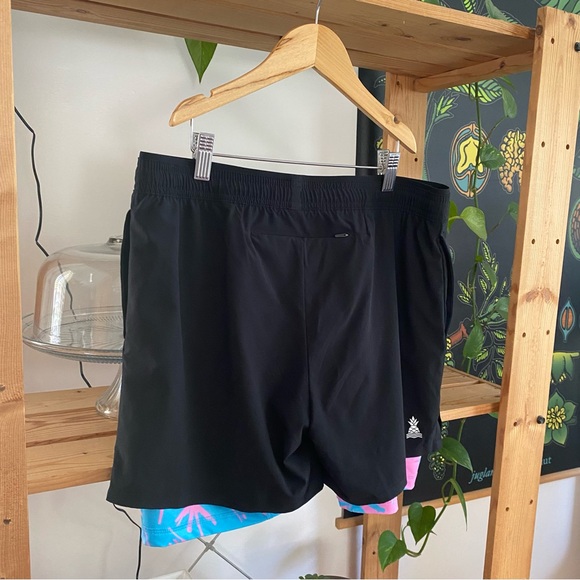 Chubbies Boys The One Leg Two Legs Training Shorts Black Blue Pink Palm Liner XL - Picture 12 of 15